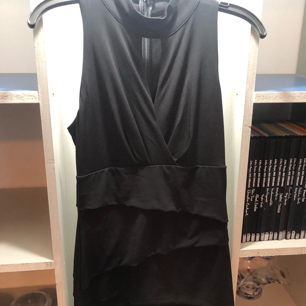 le chateau Black Sleeveless Tiered Dress - Picture 2 of 7